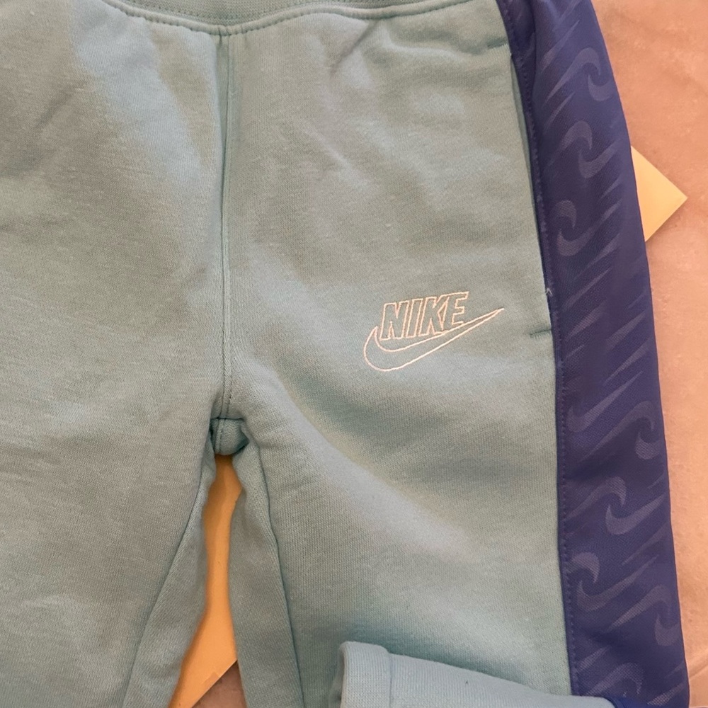 Nike Sweatpants Size 6